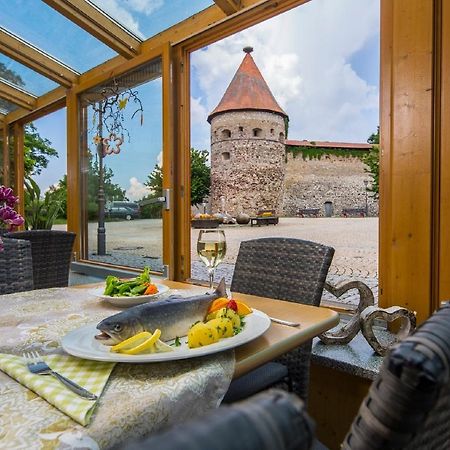 Gasthof Zur Burg Hohenberg an der Eger Exterior foto