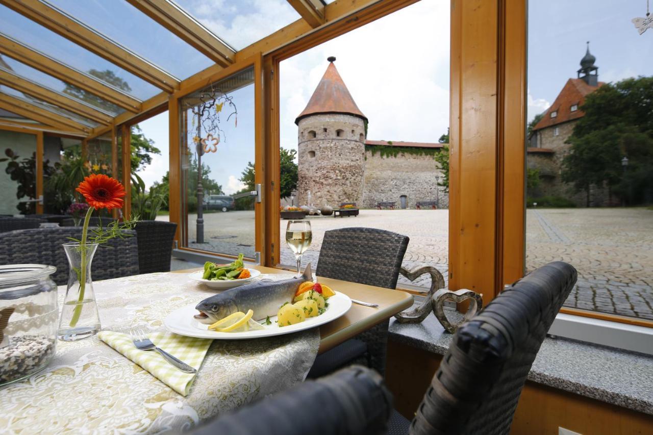 Gasthof Zur Burg Hohenberg an der Eger Exterior foto